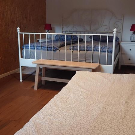סוסנוביץ' Apartamenty Stonehenge חדר תמונה